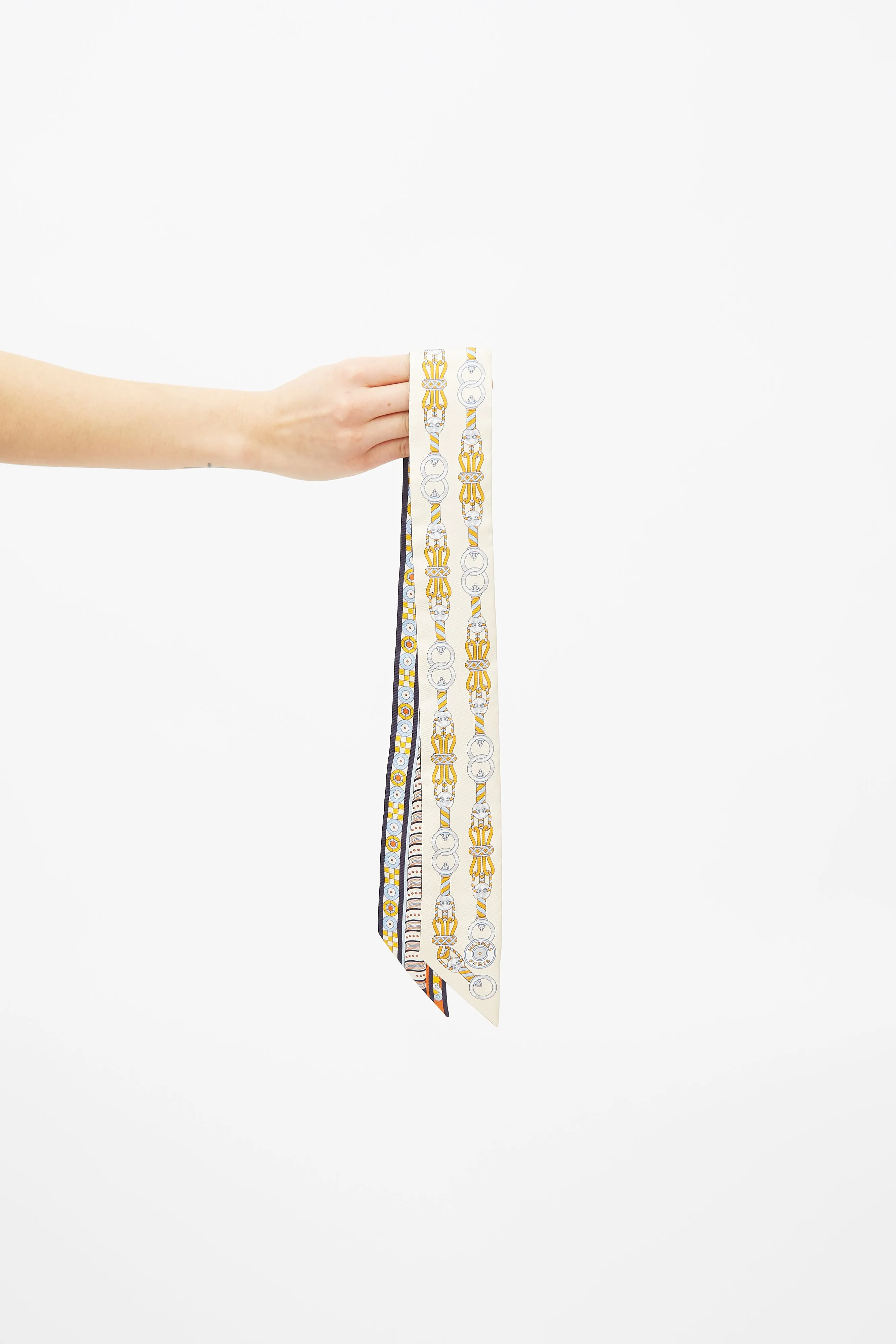 Beige & Multi Silk Harnais En Rosace Twilly