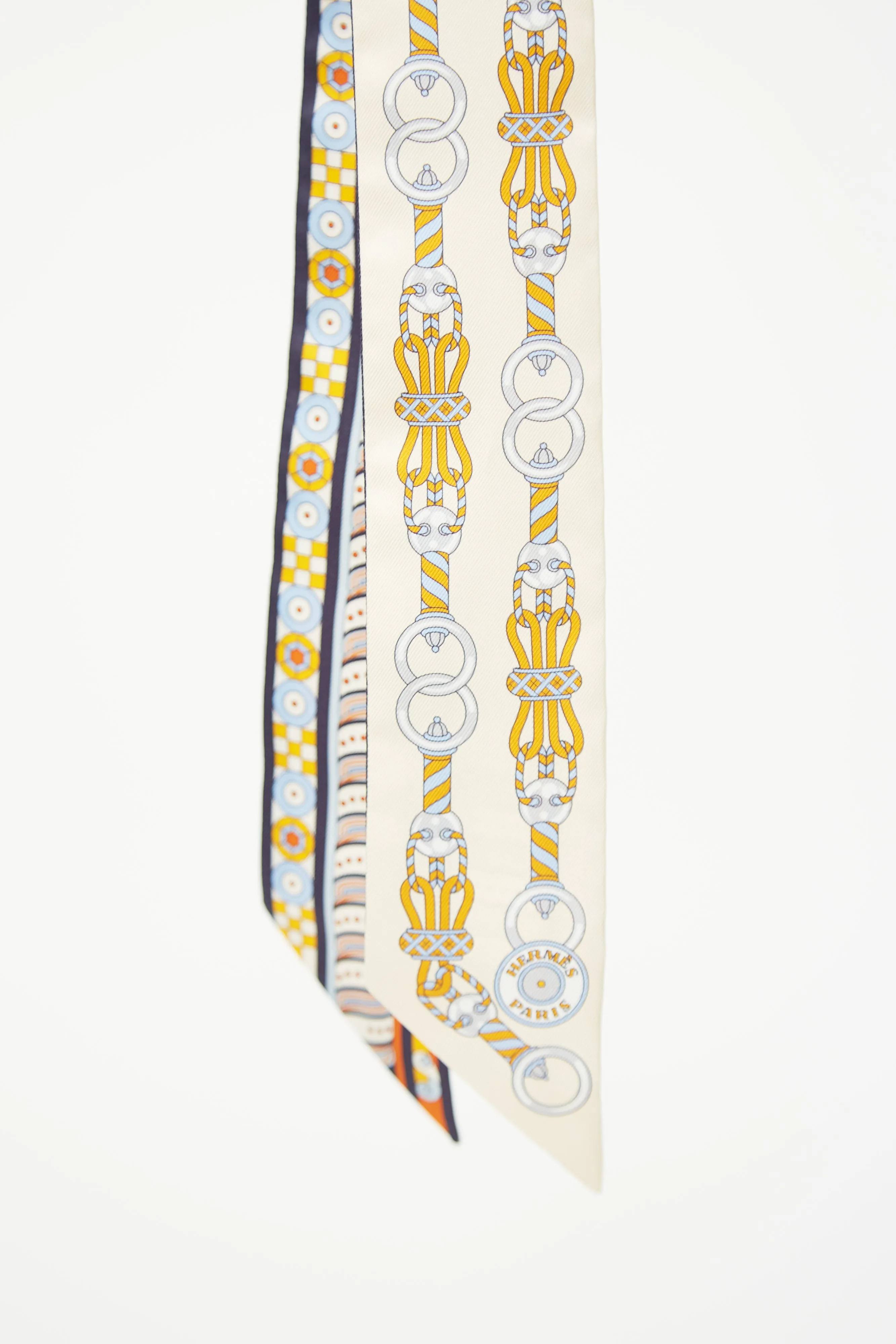 Beige & Multi Silk Harnais En Rosace Twilly